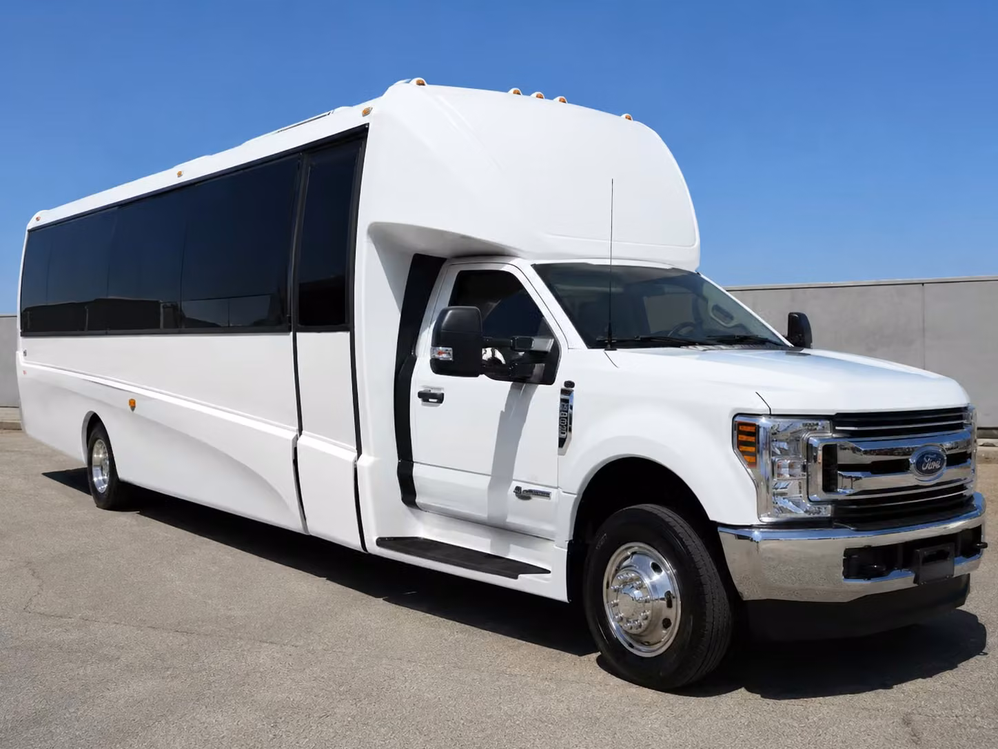 20 passenger minibus