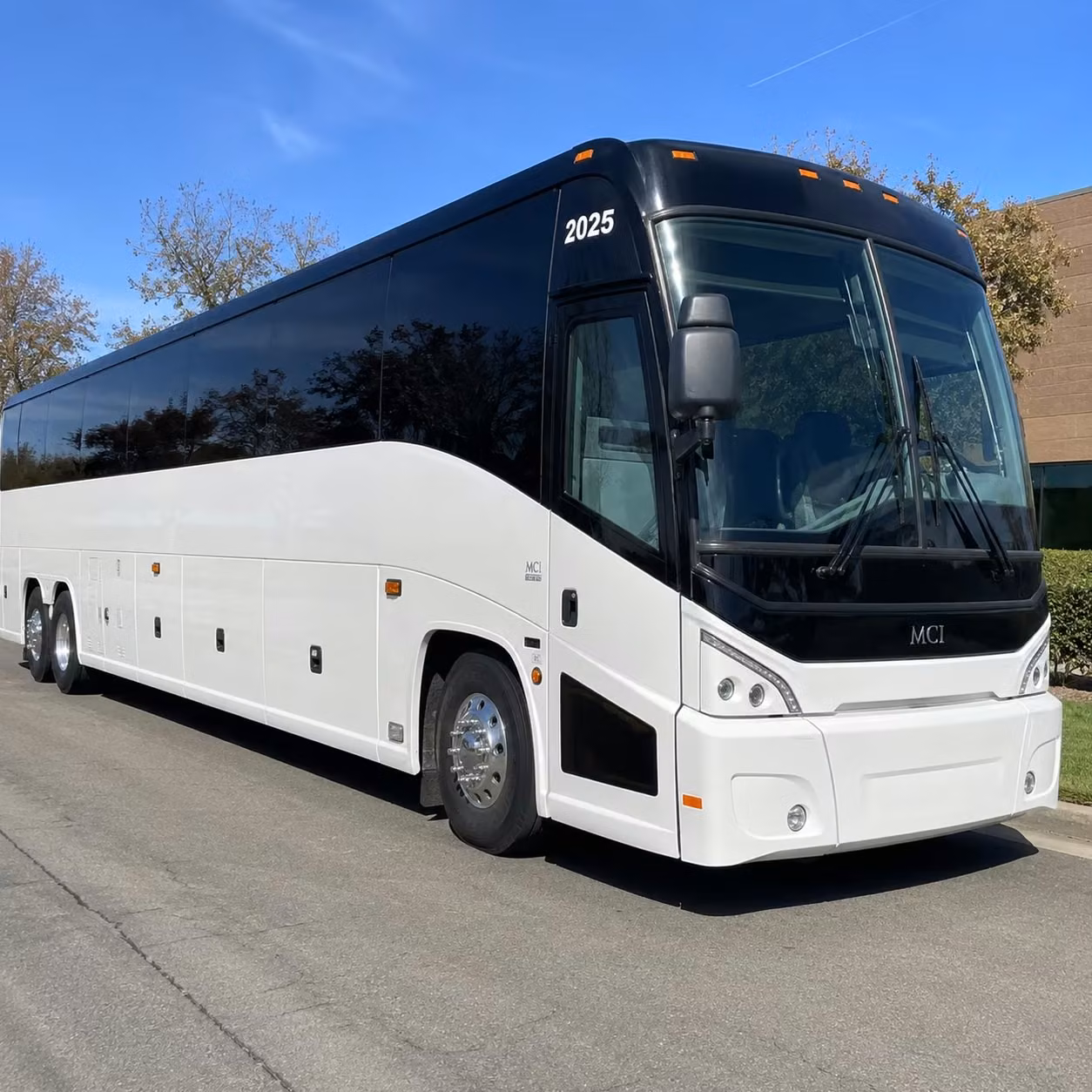 securing a bus for festivals and outdoor venues near kansas city